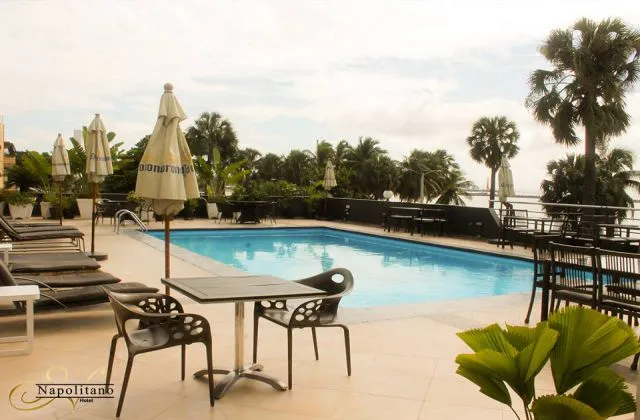 Hotel Napolitano Saint Domingue piscine