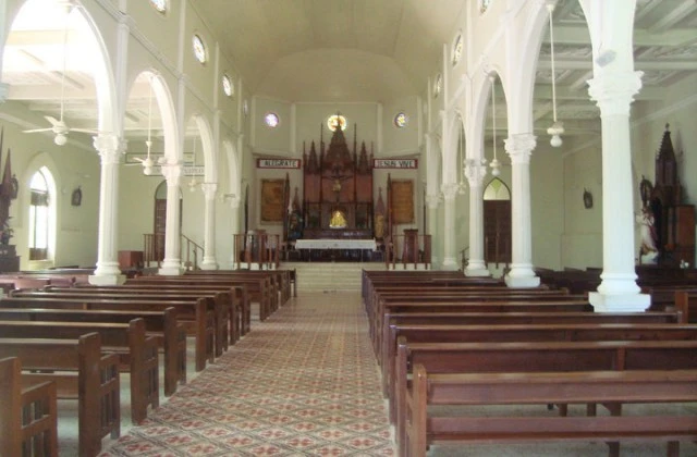 Eglise San Fernando en Montecristi