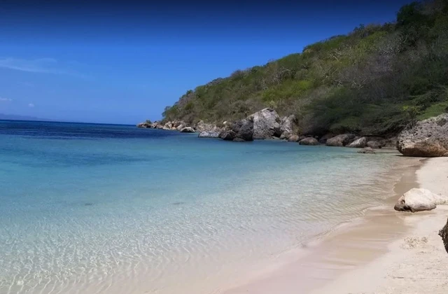 Playa La Ensenada Punta Rucia Republique Dominicaine